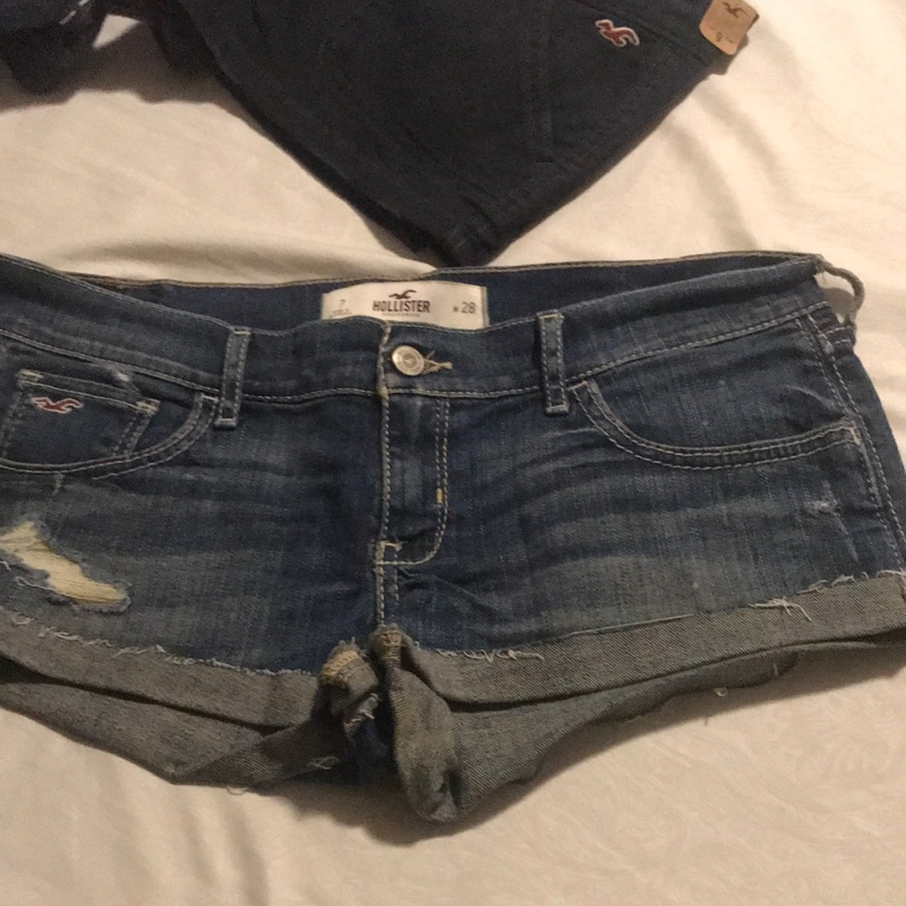 Hollister size 28 dark denim jeans shorts